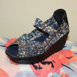 BM Bernie Mev. Women 36 Open toe sandal heels